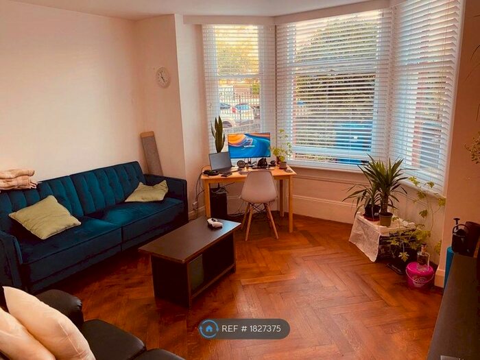 1 Bedroom Flat To Rent In Westbury Road, London, W5