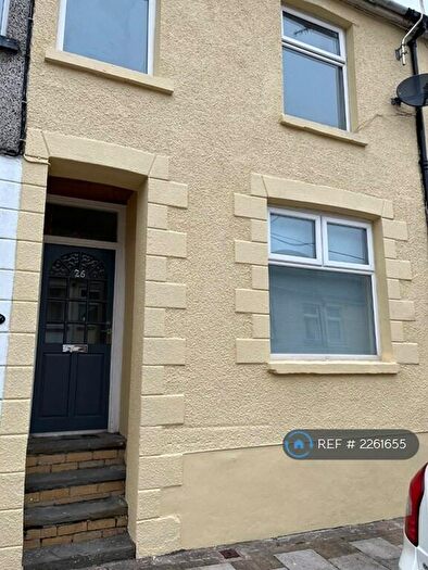 3 Bedroom Terraced House To Rent In Raglan Road, Hengoed, CF82