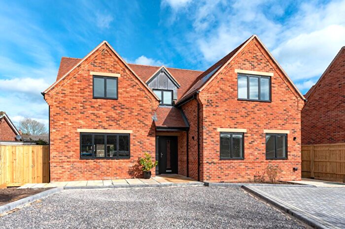 4 Bedroom Detached House For Sale In Tulip House, Sheldon Road, Ickford, HP18