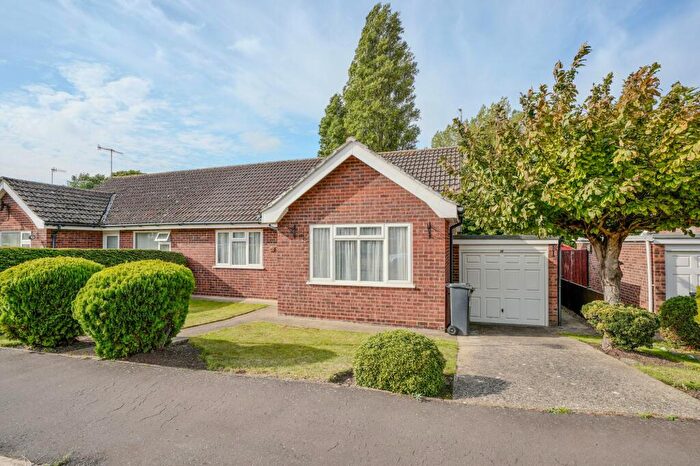 2 Bedroom Semi-Detached Bungalow For Sale In Ellenhill, Cromer, NR27