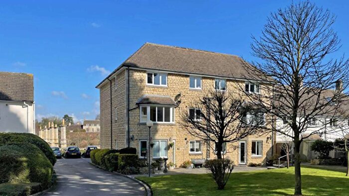 2 Bedroom Flat For Sale In Torkington Gardens, Stamford, PE9