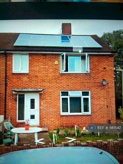 3 Bedroom End Of Terrace House To Rent In Chalton Crescent, Havant, PO9