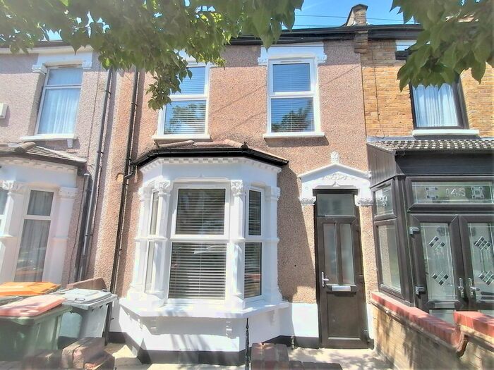 3 Bedroom Terraced House To Rent In Strone Road, London, E7