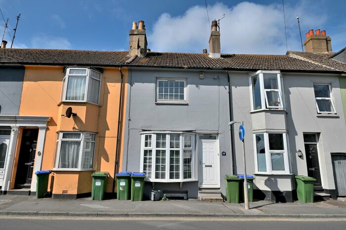 3 Bedroom Terraced House To Rent In South Road, Newhaven, BN9