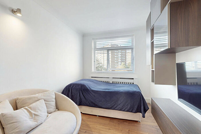 3 Bedroom Apartment For Sale In Walsingham, St. Johns Wood Park, London, NW8