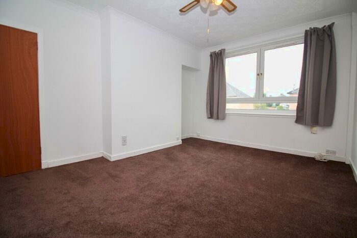 2 Bedroom Flat To Rent In Argyll Avenue, Falkirk, FK2