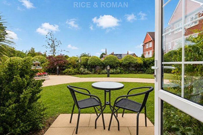 1 Bedroom Retirement Property For Sale In St Lukes Road, Maidenhead, SL6