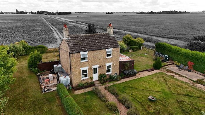 3 Bedroom Cottage For Sale In Mumbys Drove, Three Holes, Wisbech, PE14