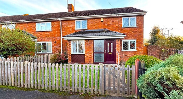 3 Bedroom Semi-Detached House For Sale In Bannut Hill, Kempsey, WR5