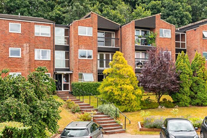 3 Bedroom Apartment For Sale In The Spinney, Hertford, Hertfordshire, SG13