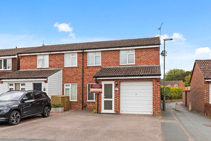 3 Bedroom Semi-Detached House For Sale In Hazelhurst Crescent, Horsham, RH12