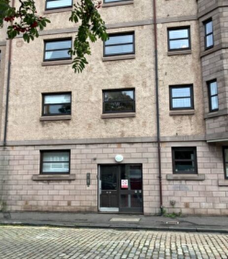 2 Bedroom Apartment To Rent In Ft, Queen Charlotte, Leith, Edinburgh, EH6