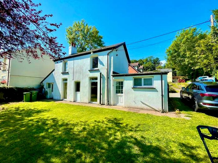 Houses for sale in Pontypool, NP4, Torfaen Principal Area Houses for sale in Pontypool, NP4, Torfaen Principal Area