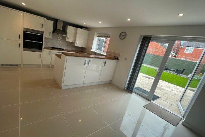 3 Bedroom Property To Rent In Hardys Drive, Radcliffe, M26