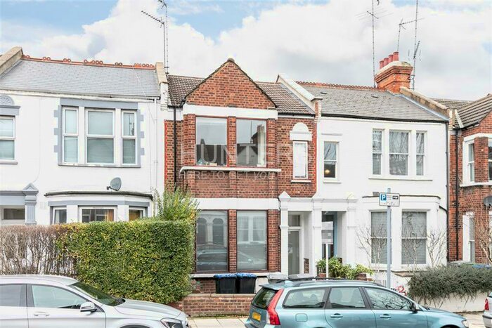 2 Bedroom Flat To Rent In Riffel Road, London, NW2