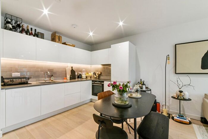 2 Bedroom Flat To Rent In Carrick House, Royal Wharf, London, E16