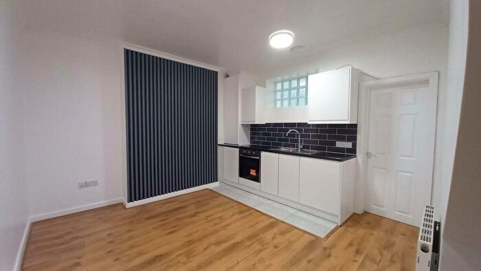 1 Bedroom Flat To Rent In Christchurch Road, Bournemouth, BH7