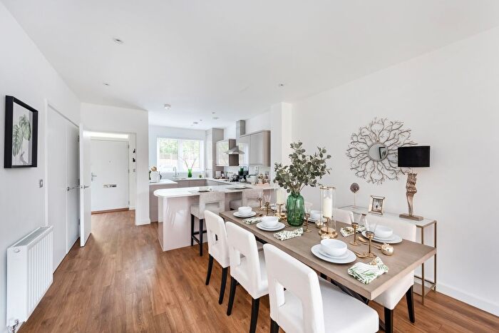 3 Bedroom Terraced House To Rent In Reynard Way, Brentford, Brentford, TW8