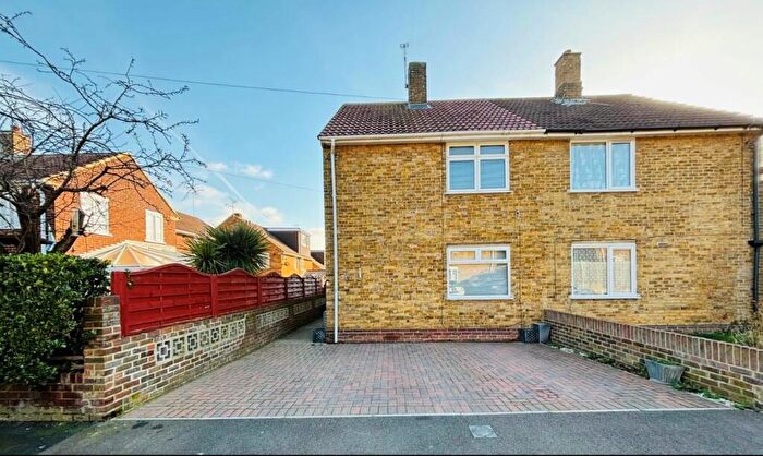 3 Bedroom Semi-Detached House To Rent In Eastling Close, Twydall, ME8