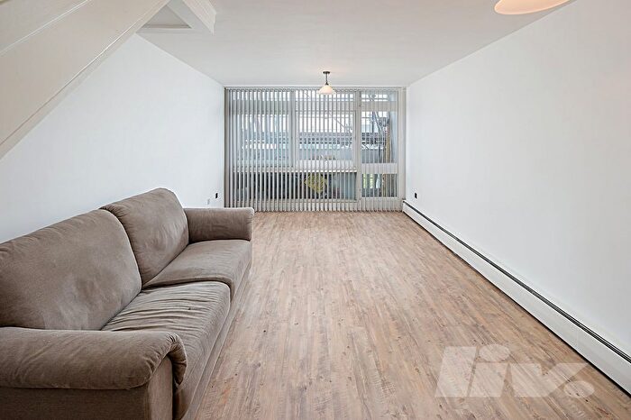 2 Bedroom Flat To Rent In Centre Heights, Finchley Road, Swiss Cottage, NW3