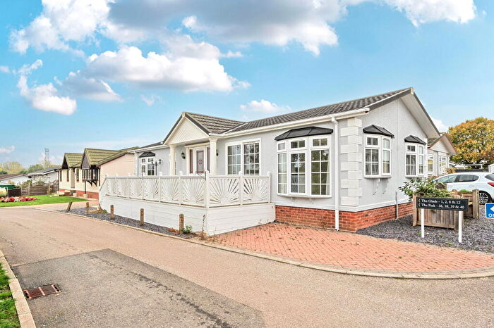 2 Bedroom Park Home For Sale In The Glade, Ranksborough Hall, Langham, Oakham, Rutland, LE15