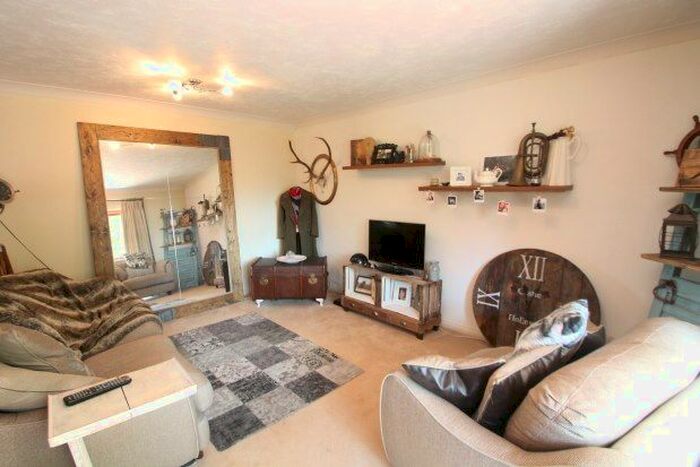 1 Bedroom Flat To Rent In Woodlands, Bromley, BR2