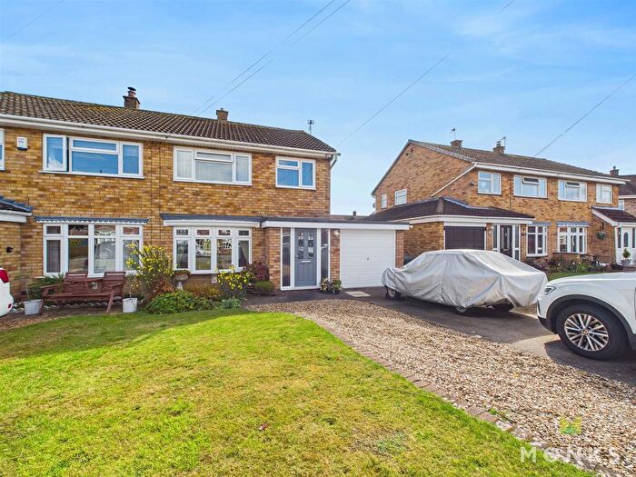 3 Bedroom Semi-Detached House For Sale In Telford Estate, Shrewsbury, SY2