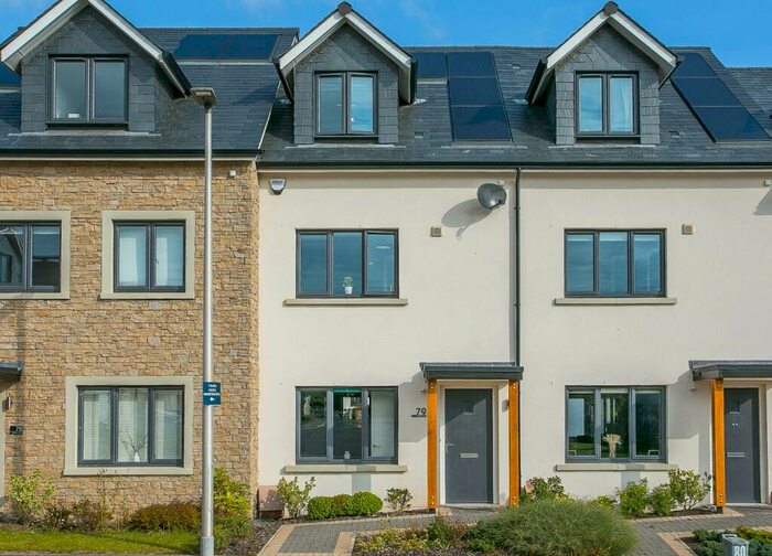 3 Bedroom Town House For Sale In Viscount Drive, Eskbank, Dalkeith, EH22