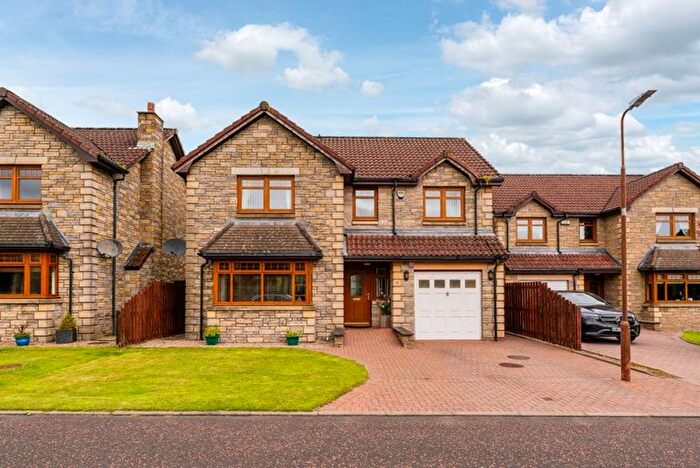 4 Bedroom Detached House For Sale In Meadowpark, Seafield, EH47