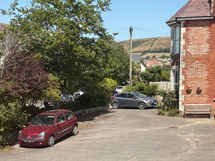 2 Bedroom Flat For Sale In Burlington Road, Swanage, Dorset, BH19 - Photo 12