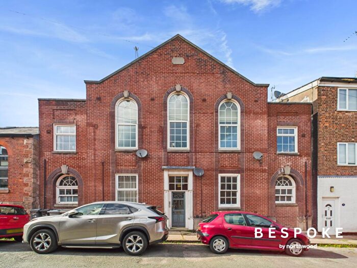 3 Bedroom Apartment For Sale In Hatton Street, Macclesfield, SK11