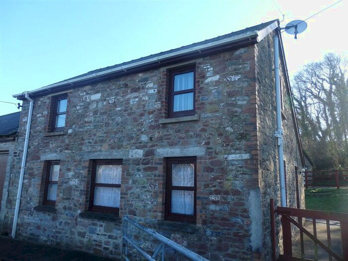 2 Bedroom Property To Rent In Porthyrhyd, Carmarthen, SA32