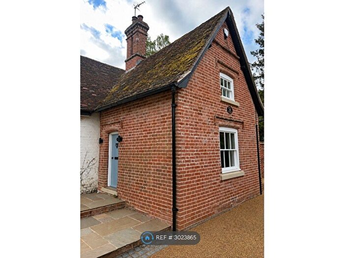 3 Bedroom Semi Detached House To Rent In Rosary Cottage, Woodbridge, IP13