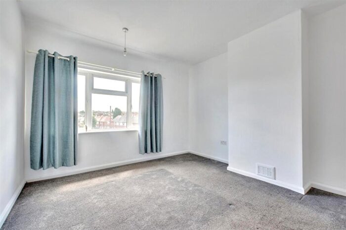 3 Bedroom Terraced House For Sale In Worrall Avenue, Arnold, NG5