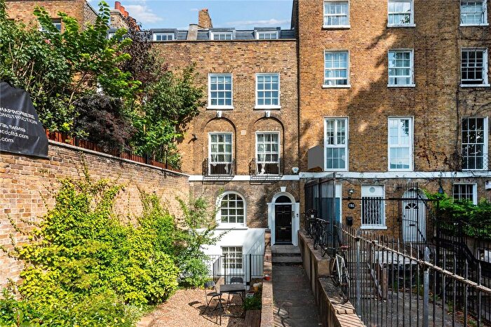 2 Bedroom Flat To Rent In Hackney Road, London, E2