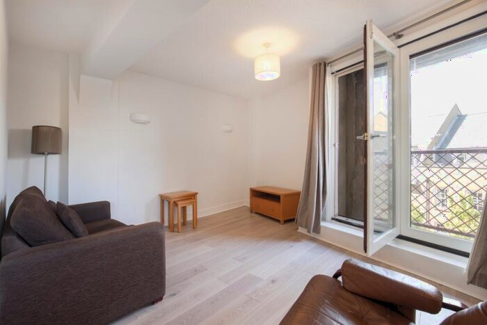 1 Bedroom Flat To Rent In Wapping Lane London, E1W