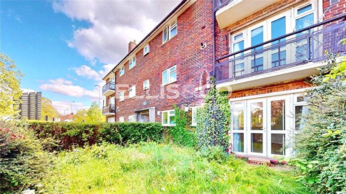 2 Bedroom Flat For Sale In Springwell Road, Hounslow, TW4
