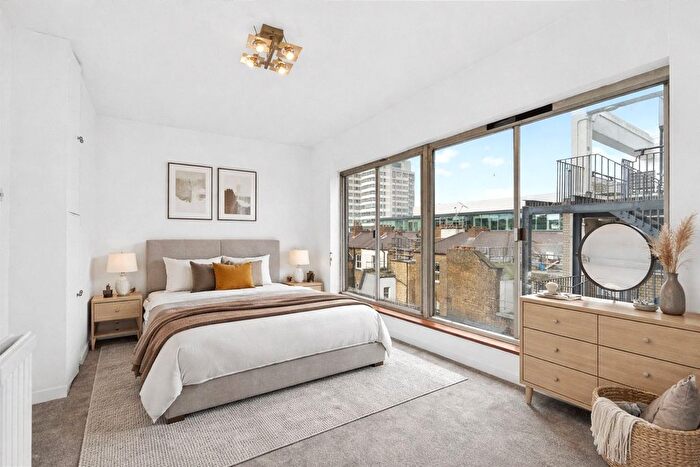 1 Bedroom Flat For Sale In Little Portland Street, London, W1W