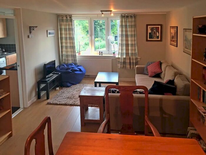 2 Bedroom Flat To Rent In S - Saunders Street, Edinburgh Tt, Uk, Edinburgh . Bills Included., EH3