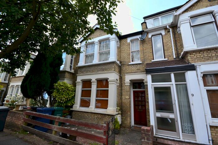 1 Bedroom Flat To Rent In Naylor Road, Whetstone, London, N20