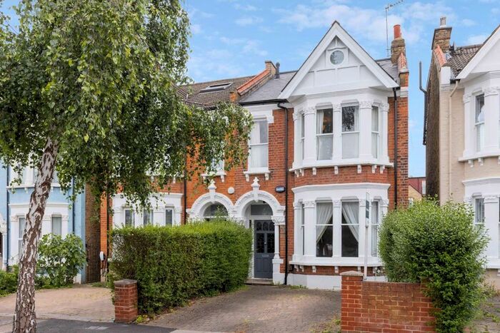 4 Bedroom Property To Rent In Egerton Gardens, London, W13