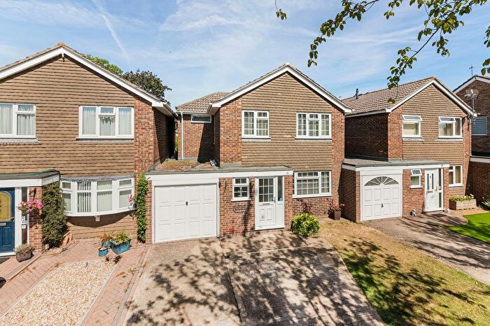 4 Bedroom Detached House For Sale In Medlicott Drive, Abingdon, OX14