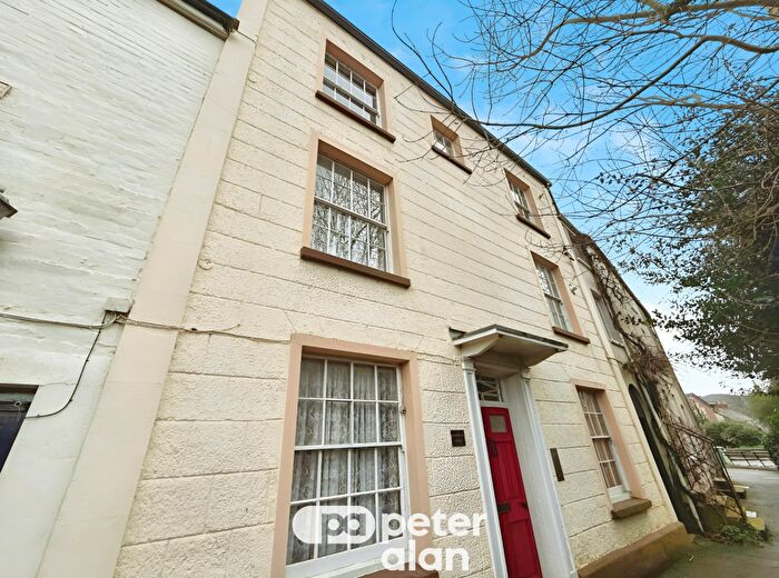 2 Bedroom Property To Rent In Worcester Street, Monmouth, Monmouthshire, NP25