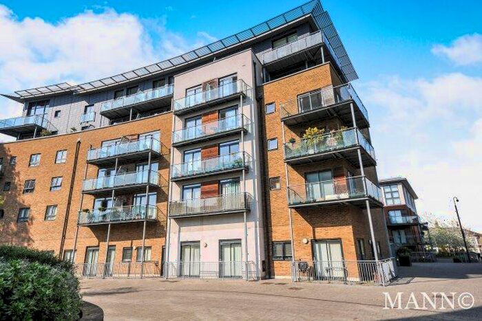 1 Bedroom Flat To Rent In Park Piazza, London, SE13
