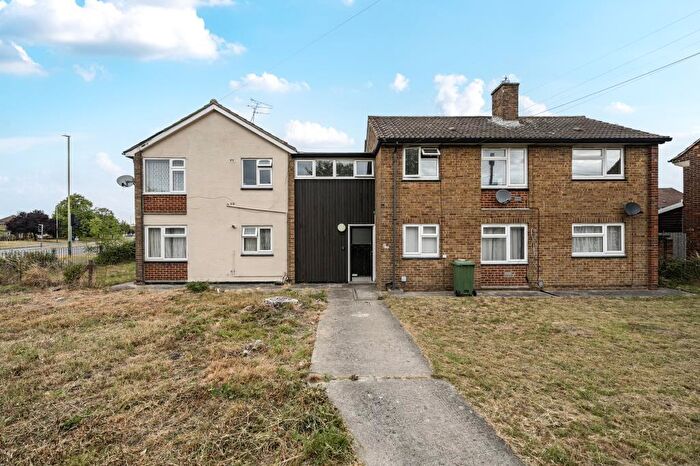 2 Bedroom Flat For Sale In Swindon, Wiltshire, SN3