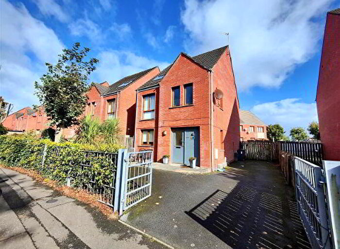 4 Bedroom Detached House For Sale In Alexandra Park Avenue, Belfast, BT15