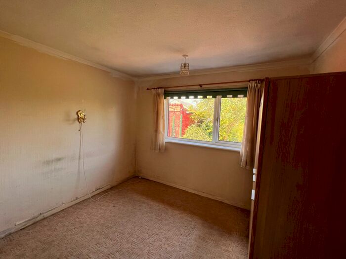 2 Bedroom Semi-Detached Bungalow For Sale In Hallgarth Close, Middlesbrough, TS5