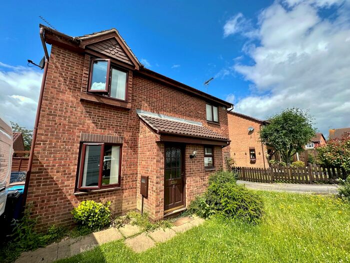 2 Bedroom Property To Rent In Barclay Court, Derbyshire, Ilkeston, DE7