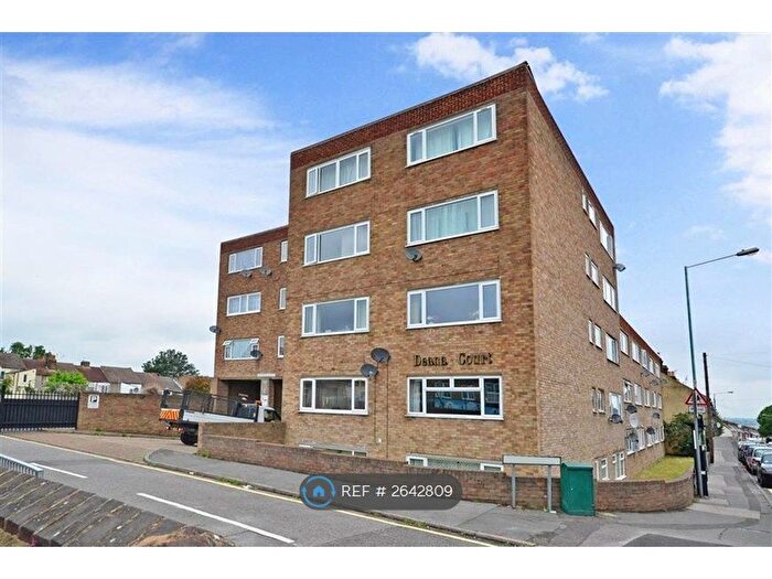 Studio To Rent In Deana Court, Gillingham, ME7