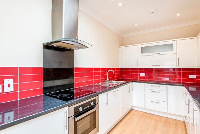 2 Bedroom Apartment To Rent In Horsefair, Banbury, OX16